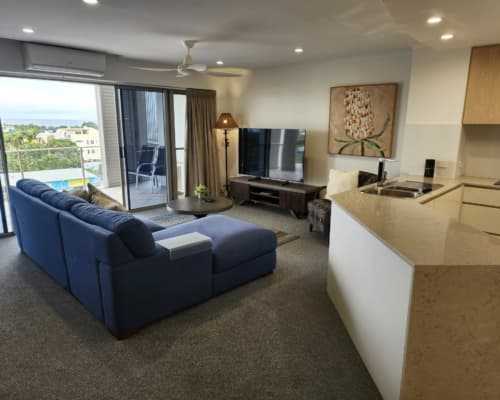 caloundra-2-bedroom-holiday-apartment(2)
