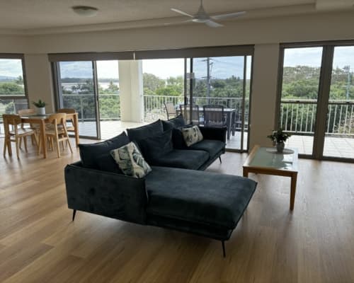 maroochydore-1-bedroom-holiday-apartment(1)