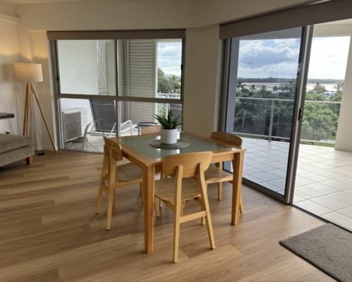 maroochydore-1-bedroom-holiday-apartment(2)